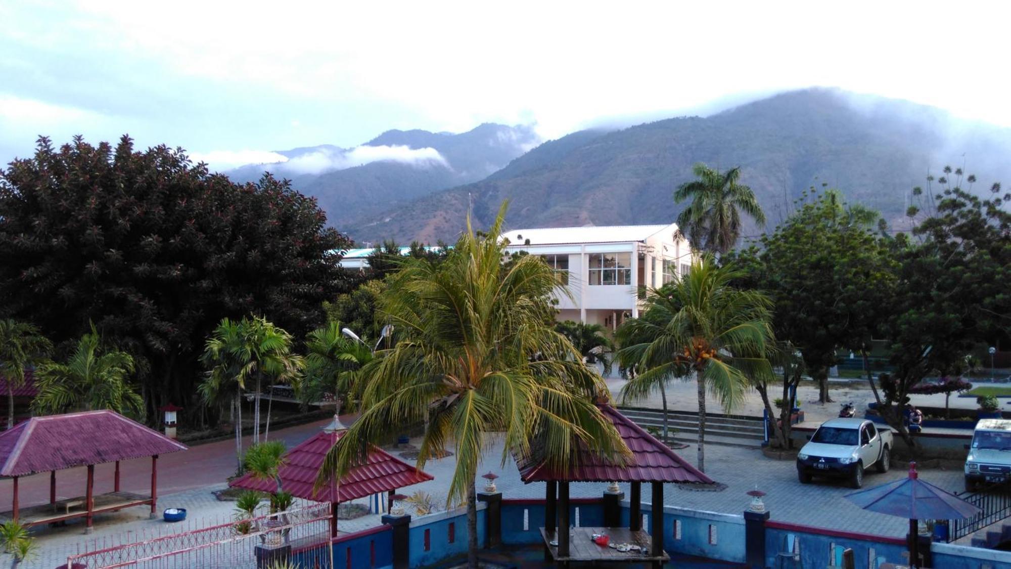 Amazing Beach Resort Palu Exterior photo