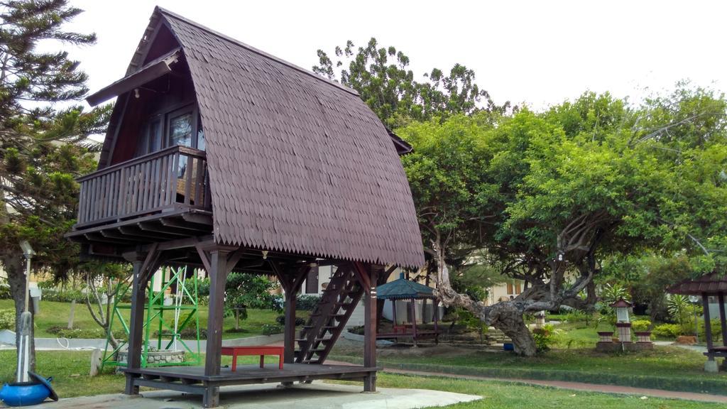 Amazing Beach Resort Palu Exterior photo